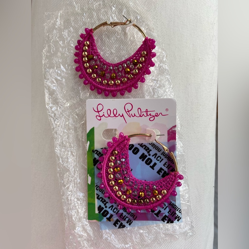 Lilly pink earring